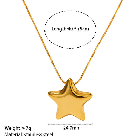 Technical product diagram of the gold star pendant necklace showing the 24mm pendant width, 40.5+5cm adjustable chain, and 7g weight.