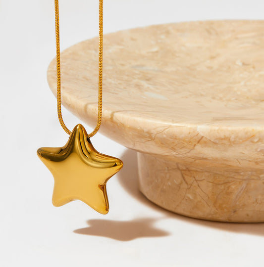 Golden Star Shine Pendant Necklace