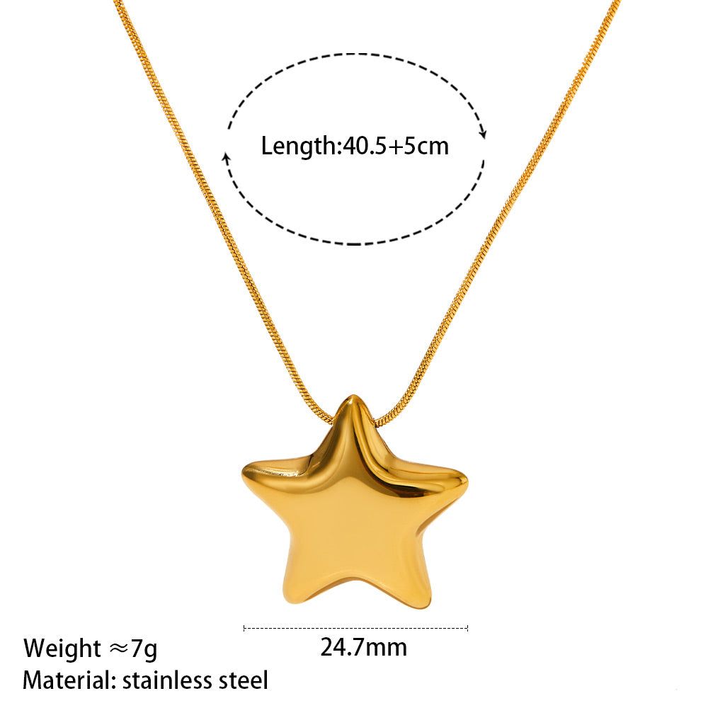 Technical product diagram of the gold star pendant necklace showing the 24mm pendant width, 40.5+5cm adjustable chain, and 7g weight.